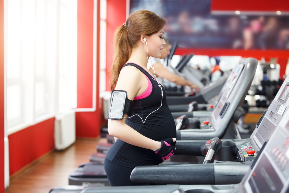 pregnancy treadmill workout