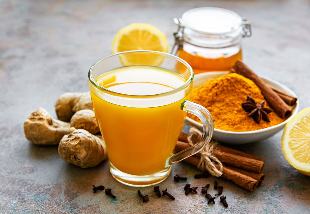 turmeric-and-cinnamon-the-power-of-golden-milk-betterme