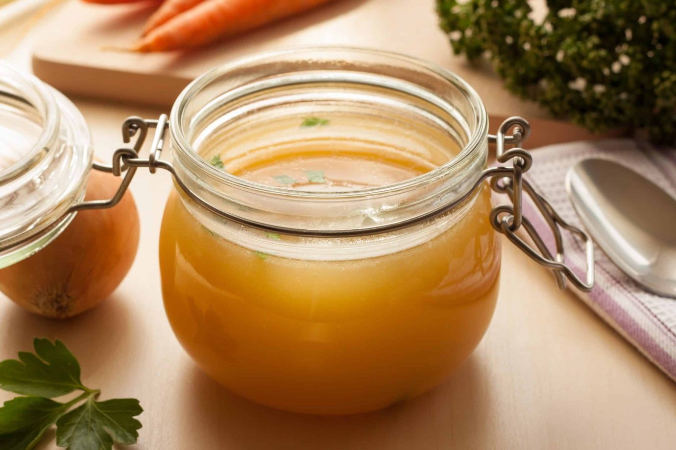 bone-broth-for-weight-loss-how-it-works-recipes-and-more-betterme