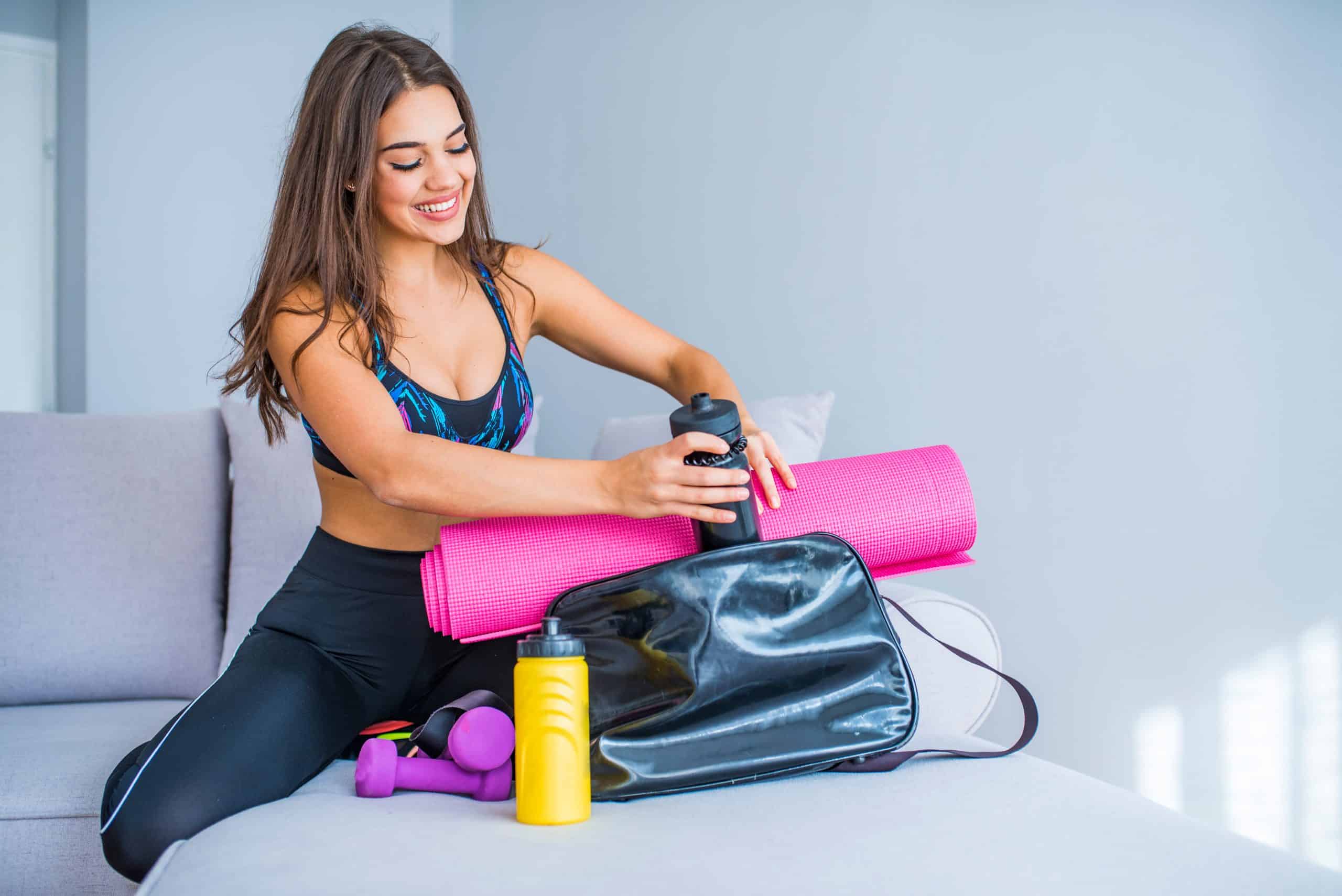 Gym Bag ESSENTIALS for WOMEN! - YouTube